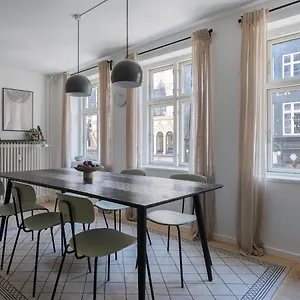 Sanders Main - Popular Two-bedroom Duplex Next To Magical Nyhavn Apartment Kopenhagen